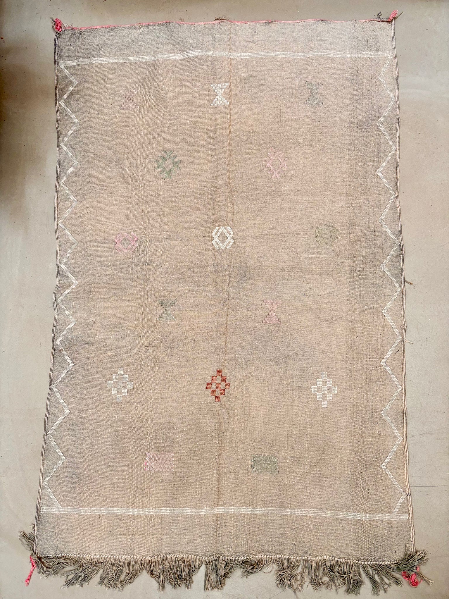 Alfombra de Sabra Gris